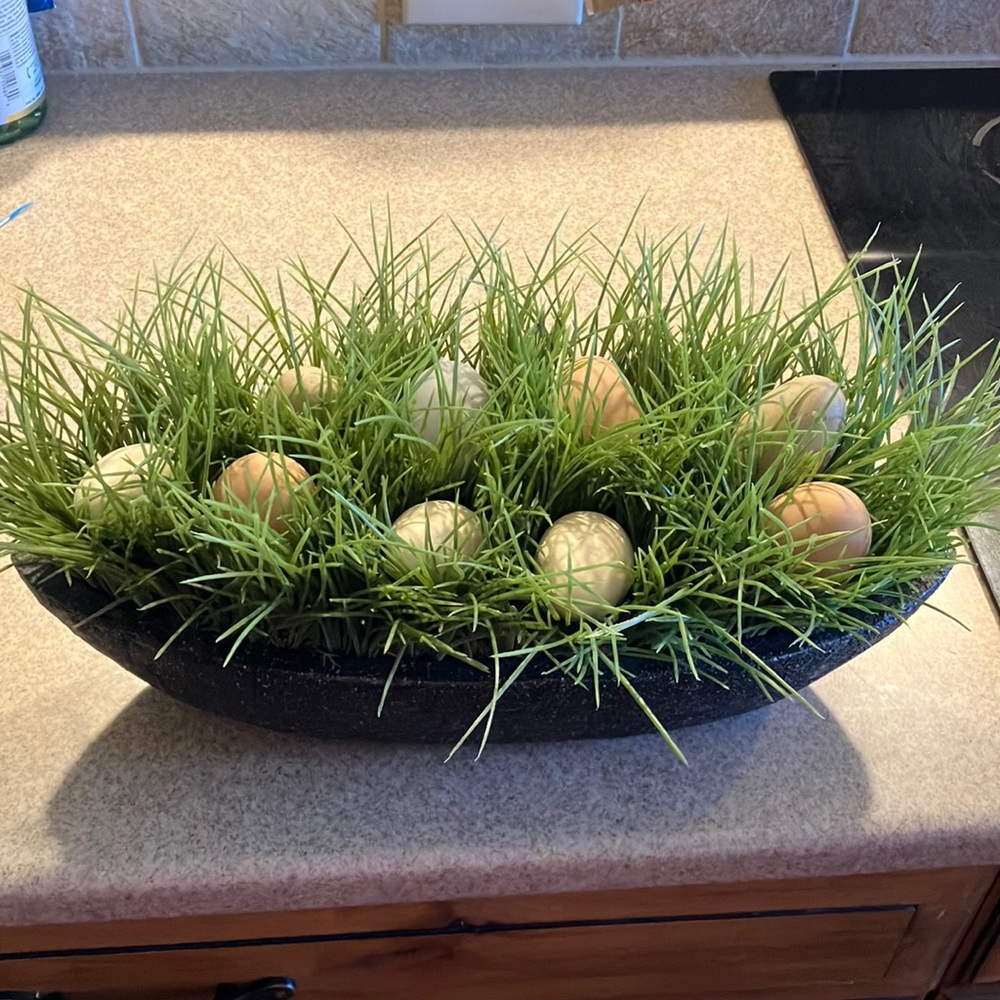 Easter center piece